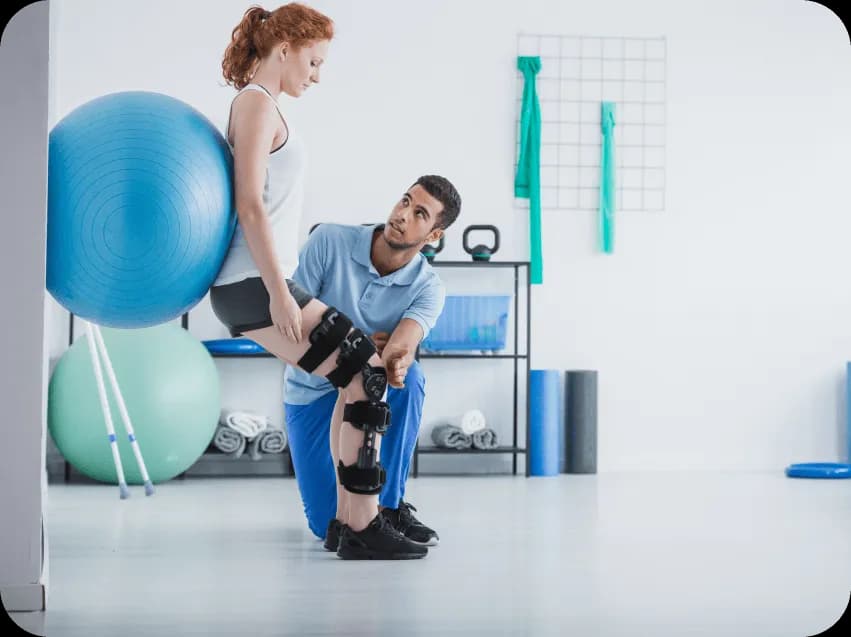 Skuteczna rehabilitacja po endoprotezie kolana: ćwiczenia i porady