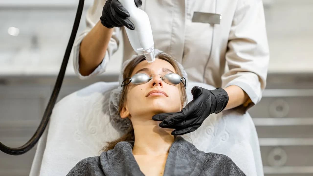 Co daje laser w rehabilitacji? Efekty, korzyści i zastosowania